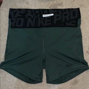 Nike Pros excellent condition